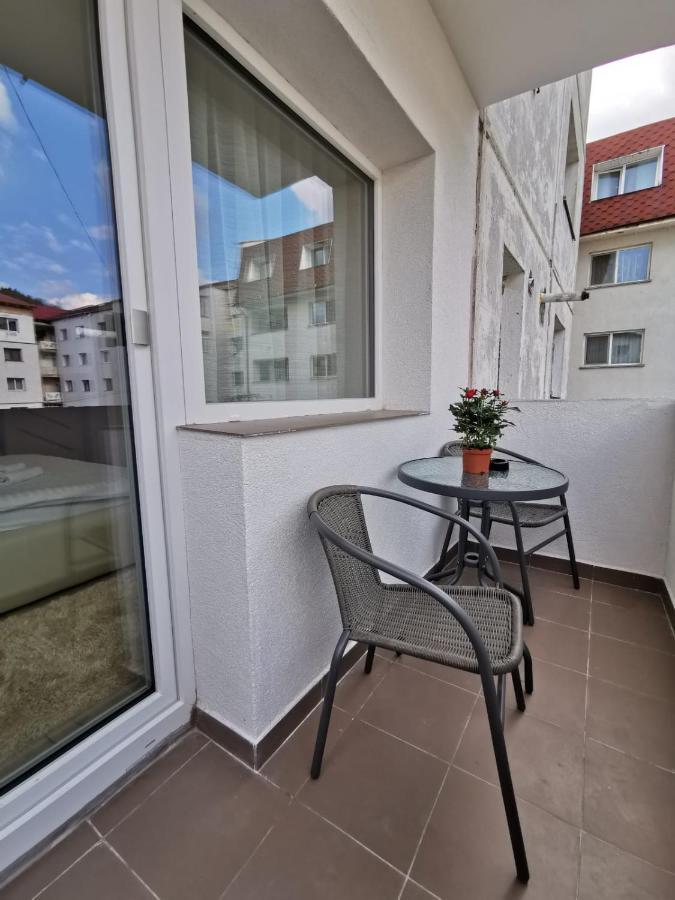 Apartament Gold Luxury Apartment Tirgu Ocna Exterior photo